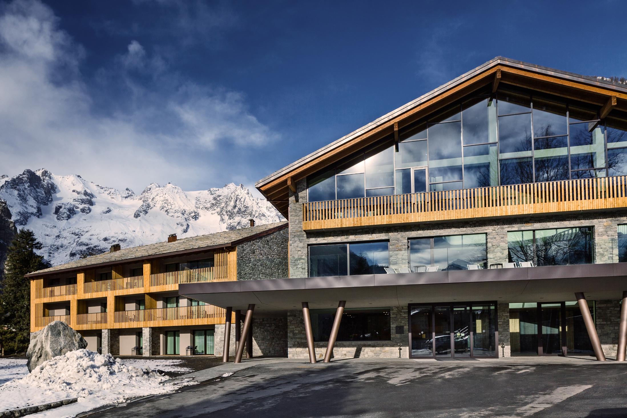 Grand Hotel Courmayeur Mont Blanc, By R Collection Hotels Exterior foto